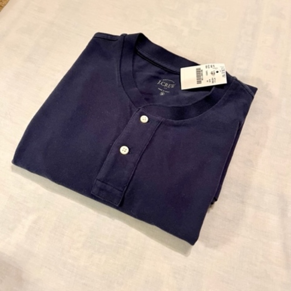 J CREW Navy Pique Collarless Polo Sz Med NWT!​​​​​​​​​​​​​​ - Picture 2 of 3